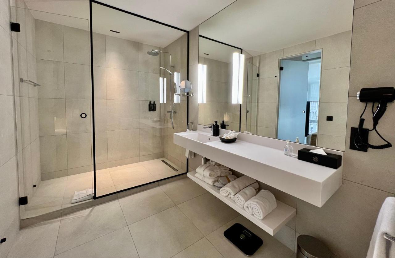 בריסל Opo Hotel מראה חיצוני תמונה