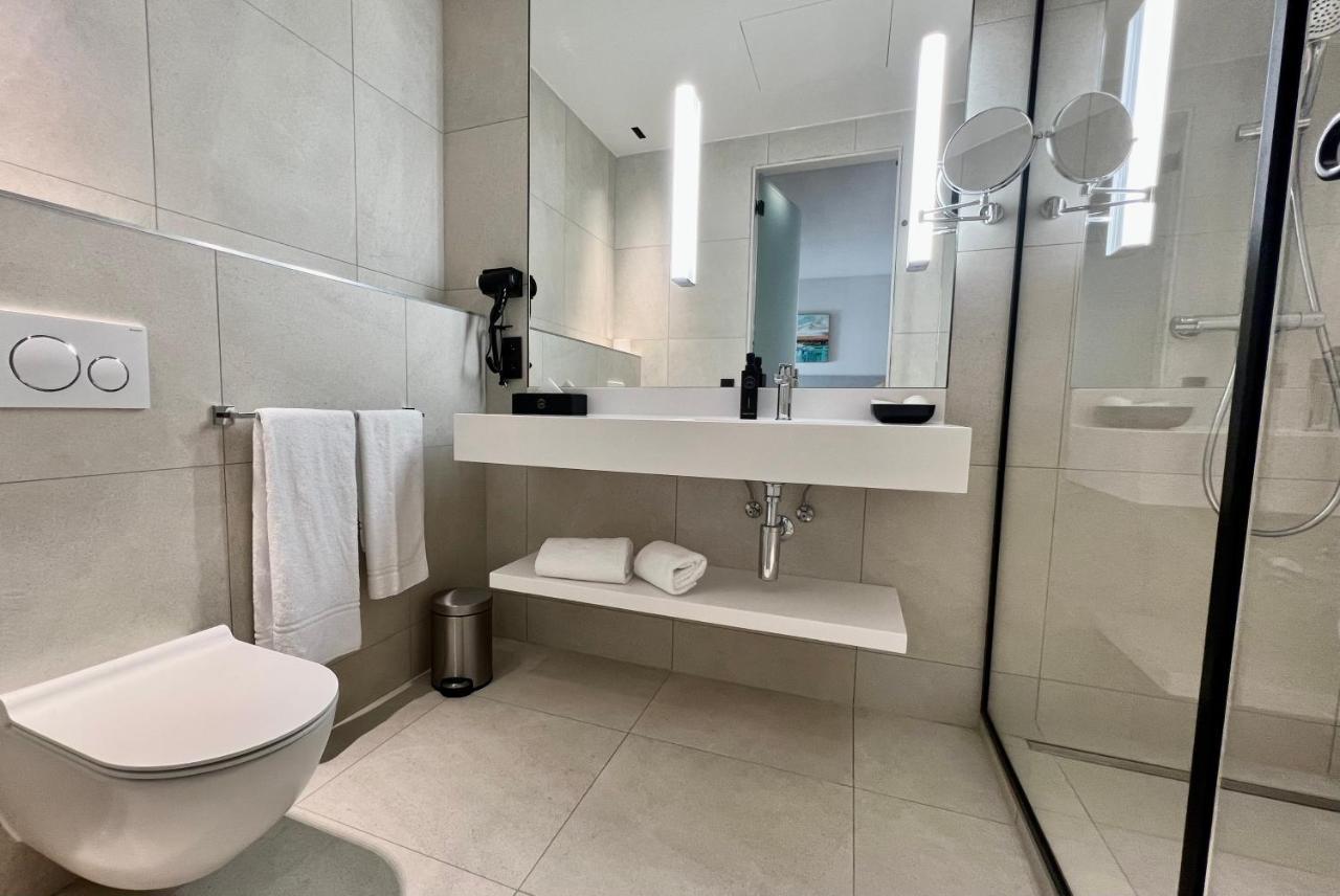 בריסל Opo Hotel מראה חיצוני תמונה