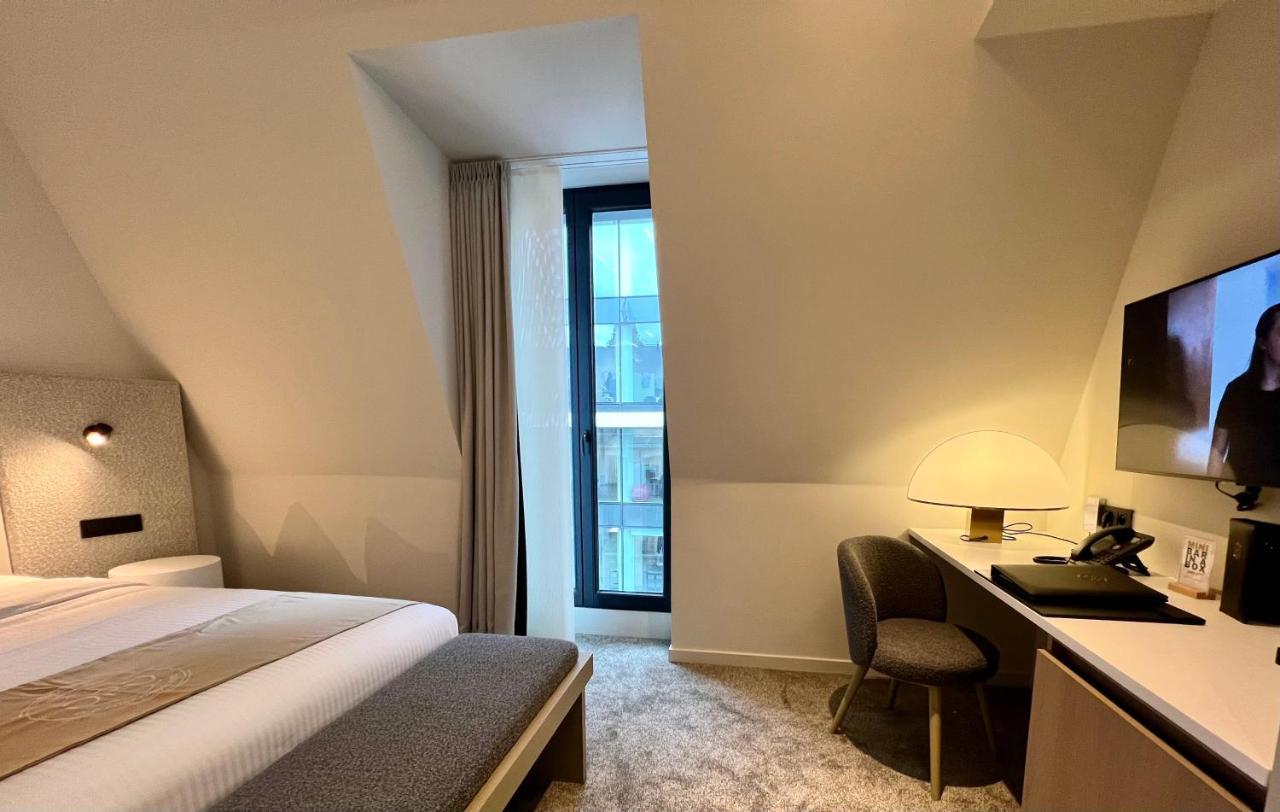 בריסל Opo Hotel מראה חיצוני תמונה