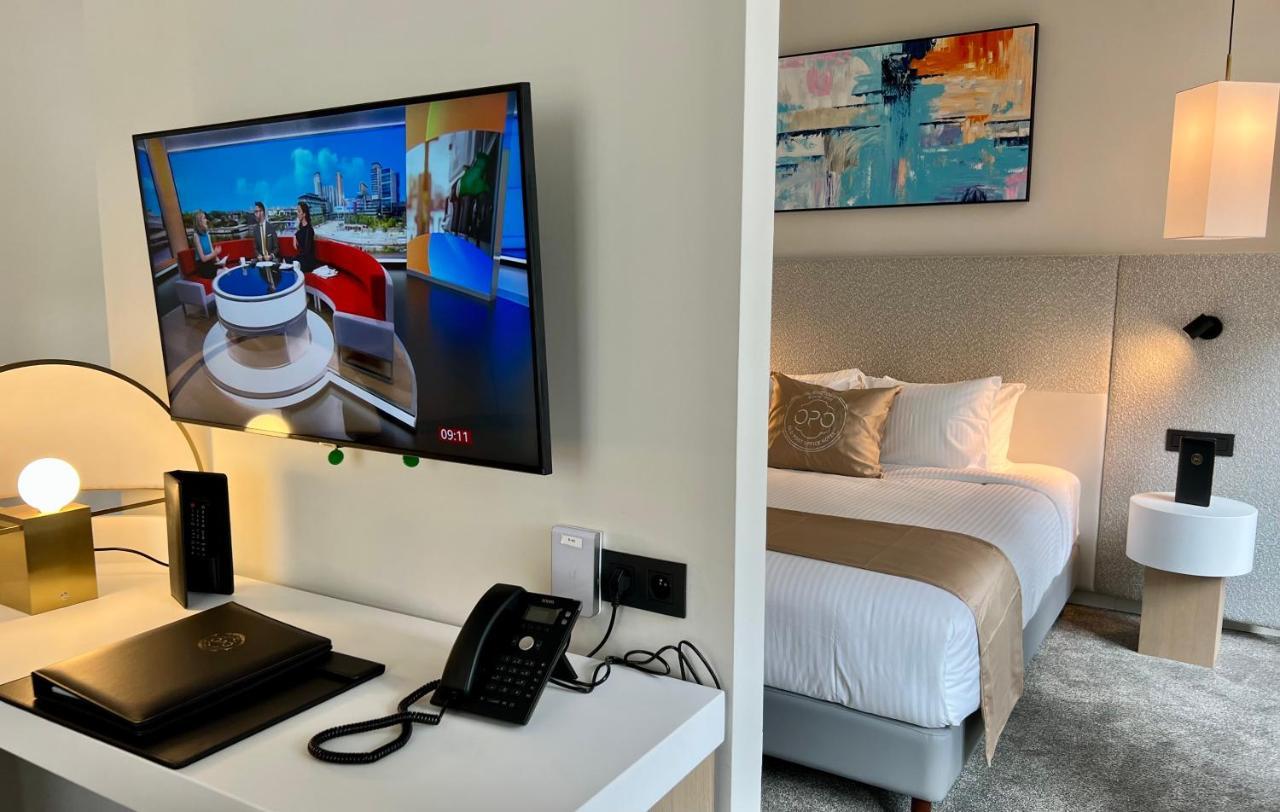 בריסל Opo Hotel מראה חיצוני תמונה