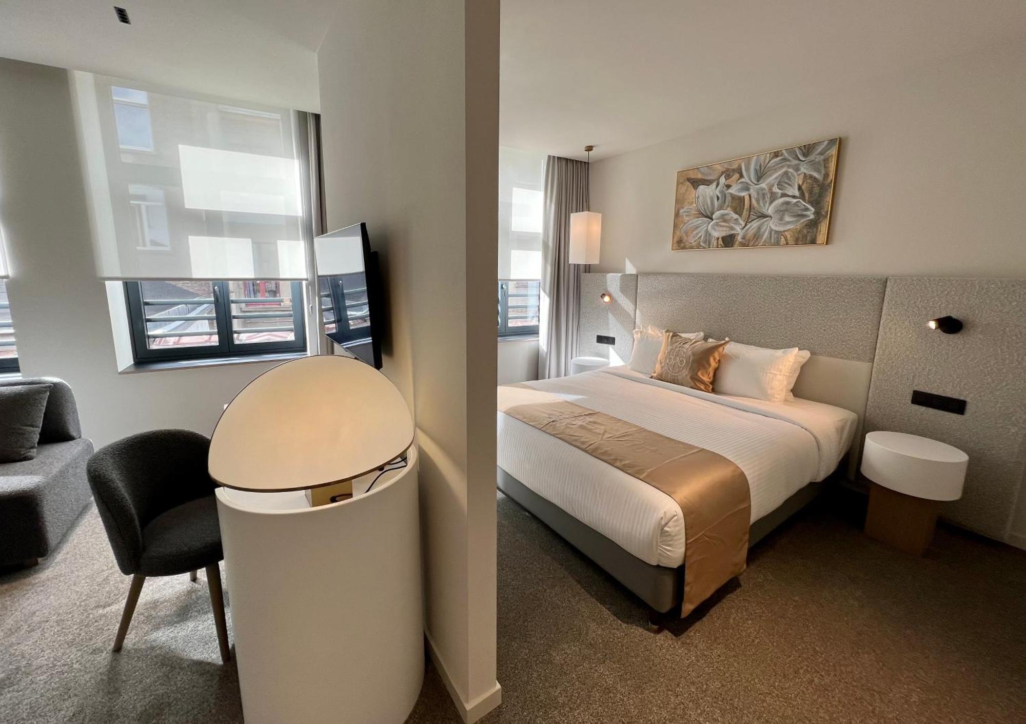 בריסל Opo Hotel מראה חיצוני תמונה