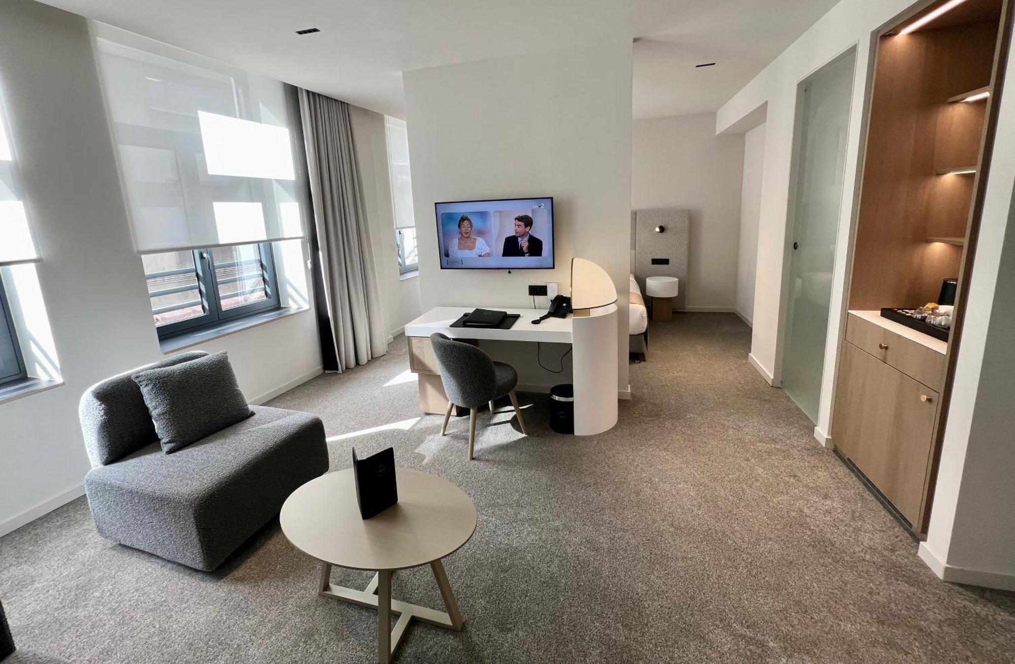 בריסל Opo Hotel מראה חיצוני תמונה