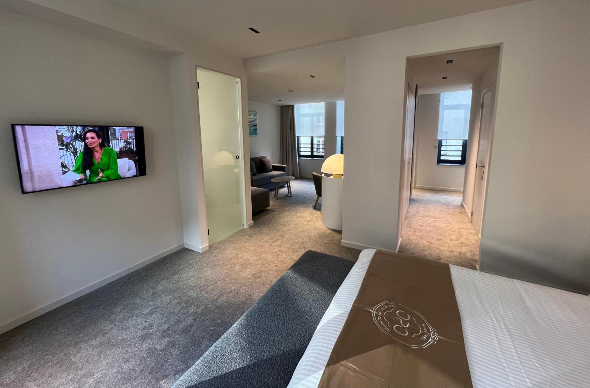 בריסל Opo Hotel מראה חיצוני תמונה