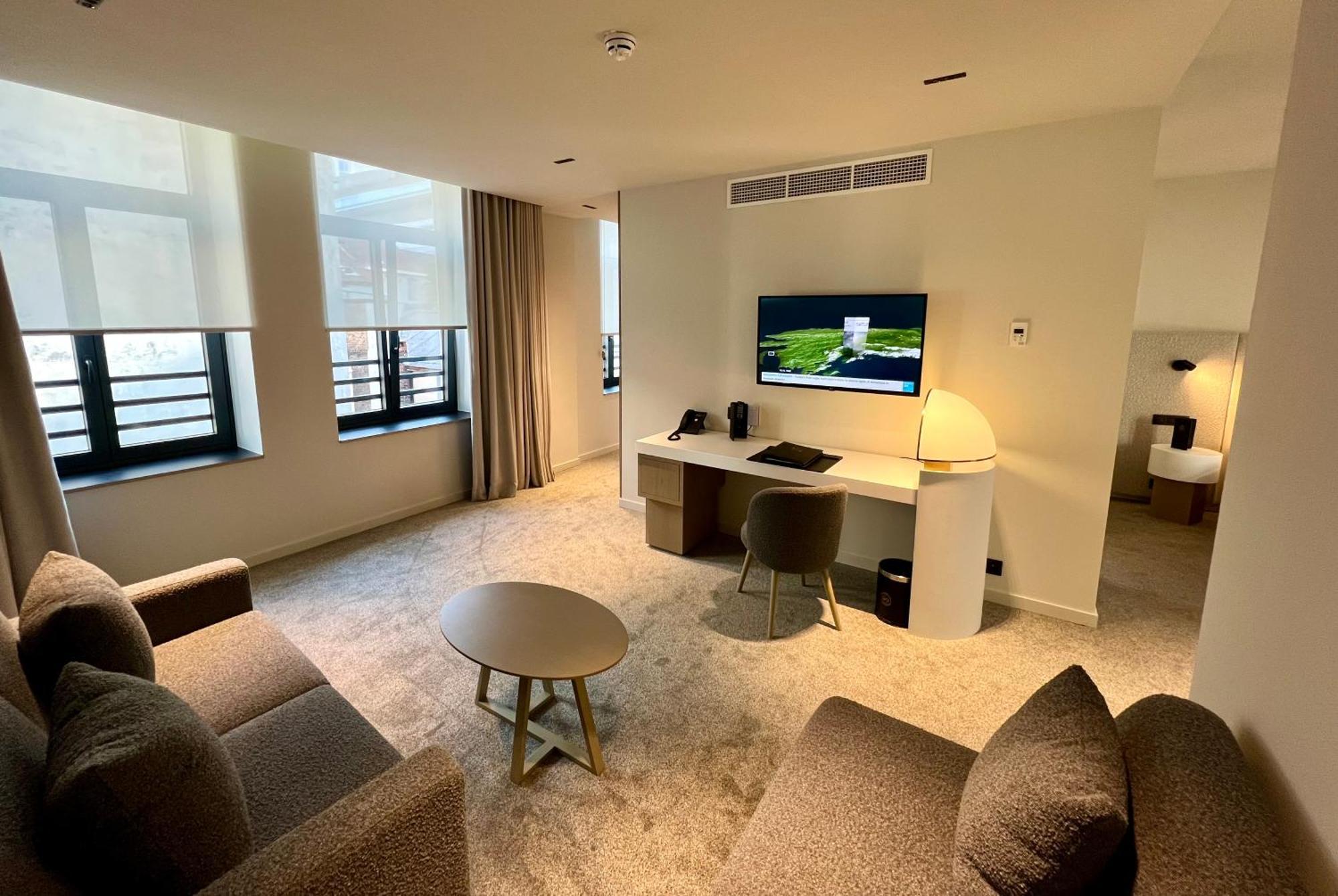 בריסל Opo Hotel מראה חיצוני תמונה