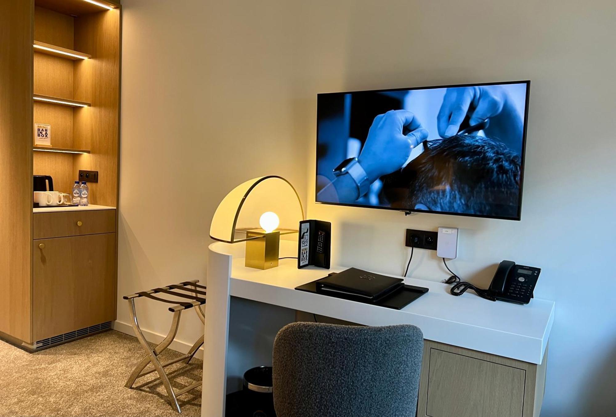 בריסל Opo Hotel מראה חיצוני תמונה