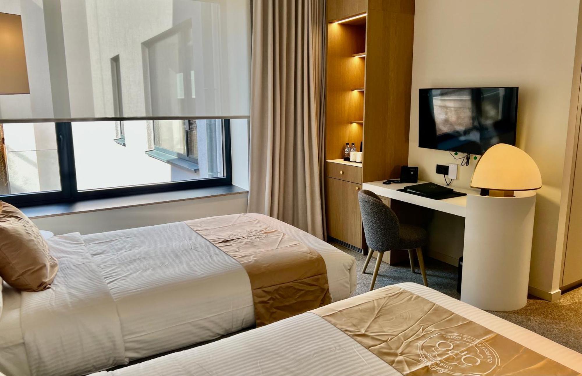 בריסל Opo Hotel מראה חיצוני תמונה