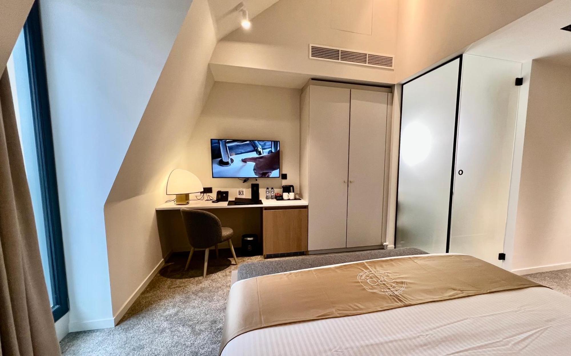 בריסל Opo Hotel מראה חיצוני תמונה
